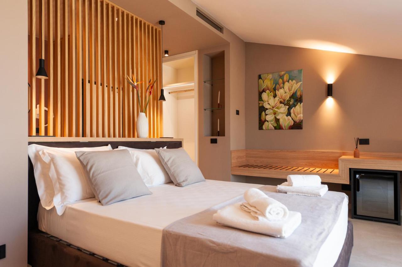 Limen Wellness Hotel & Spa Campofelice Di Roccella Exterior photo